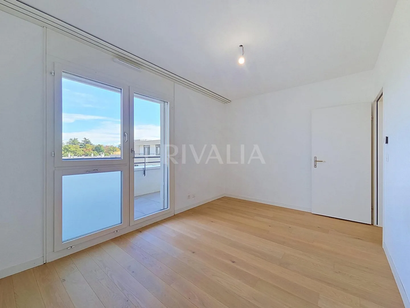 Beautiful 121 m2 attic with terrace - Photo 5 of 10