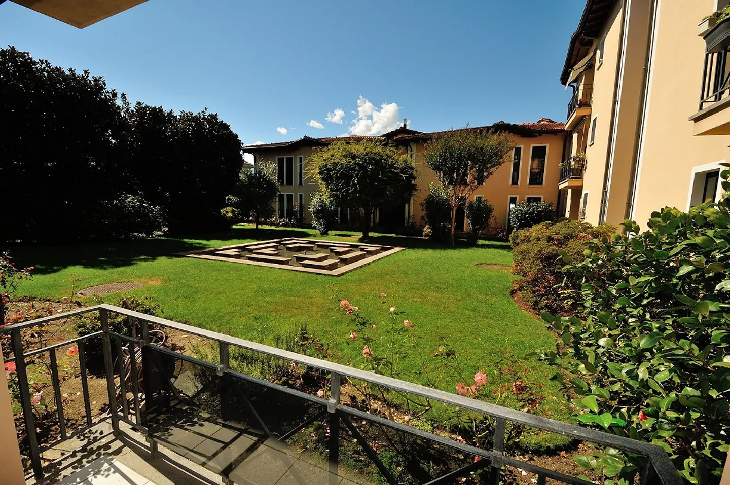 Exceptional 3 ½ Room Apartment - Spacious and Original Three-Room Apartment - Photo 1 of 9