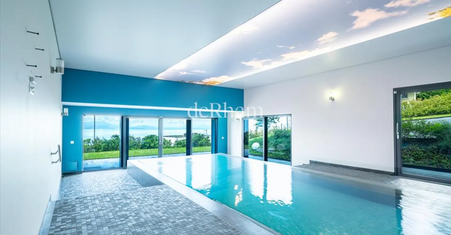 Villa di Maître con piscina interna - Foto 4 di 7