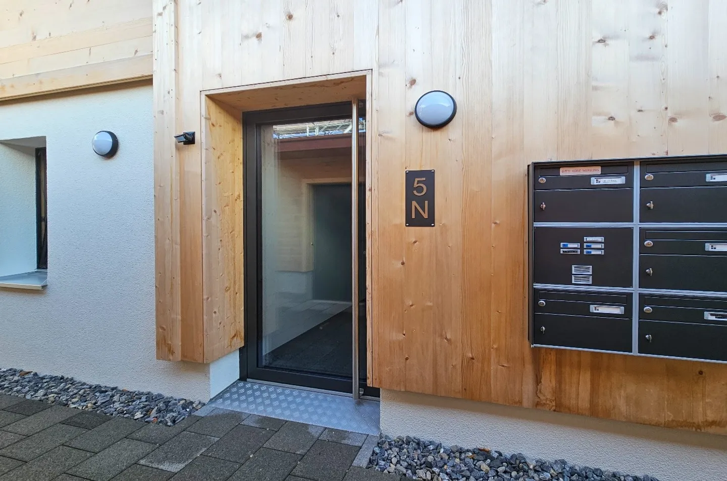 2.5-Zimmer-Wohnung im OG Ost - Photo 2 of 16