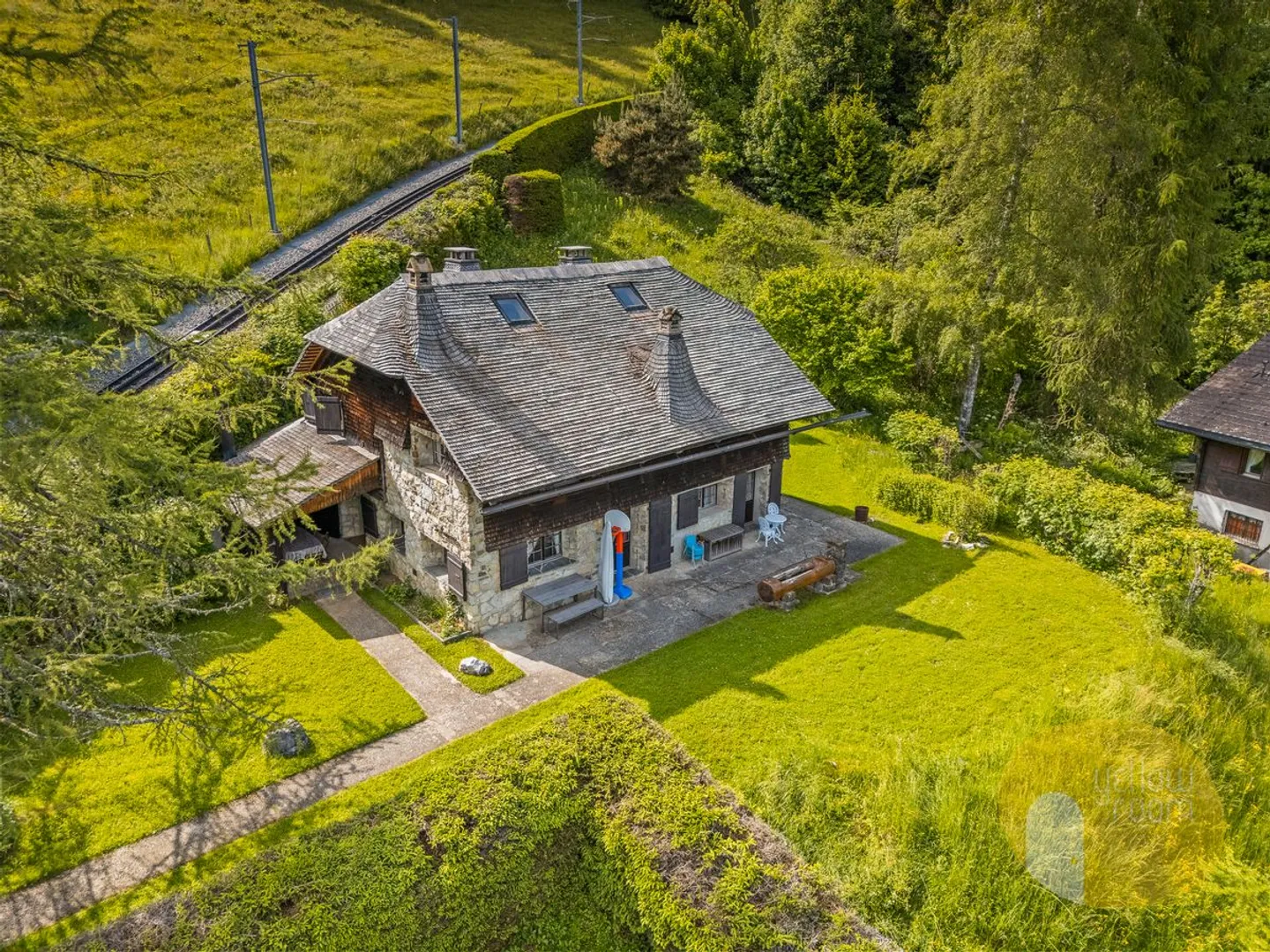 Chalet 5,5 stanze - Foto 1 di 11