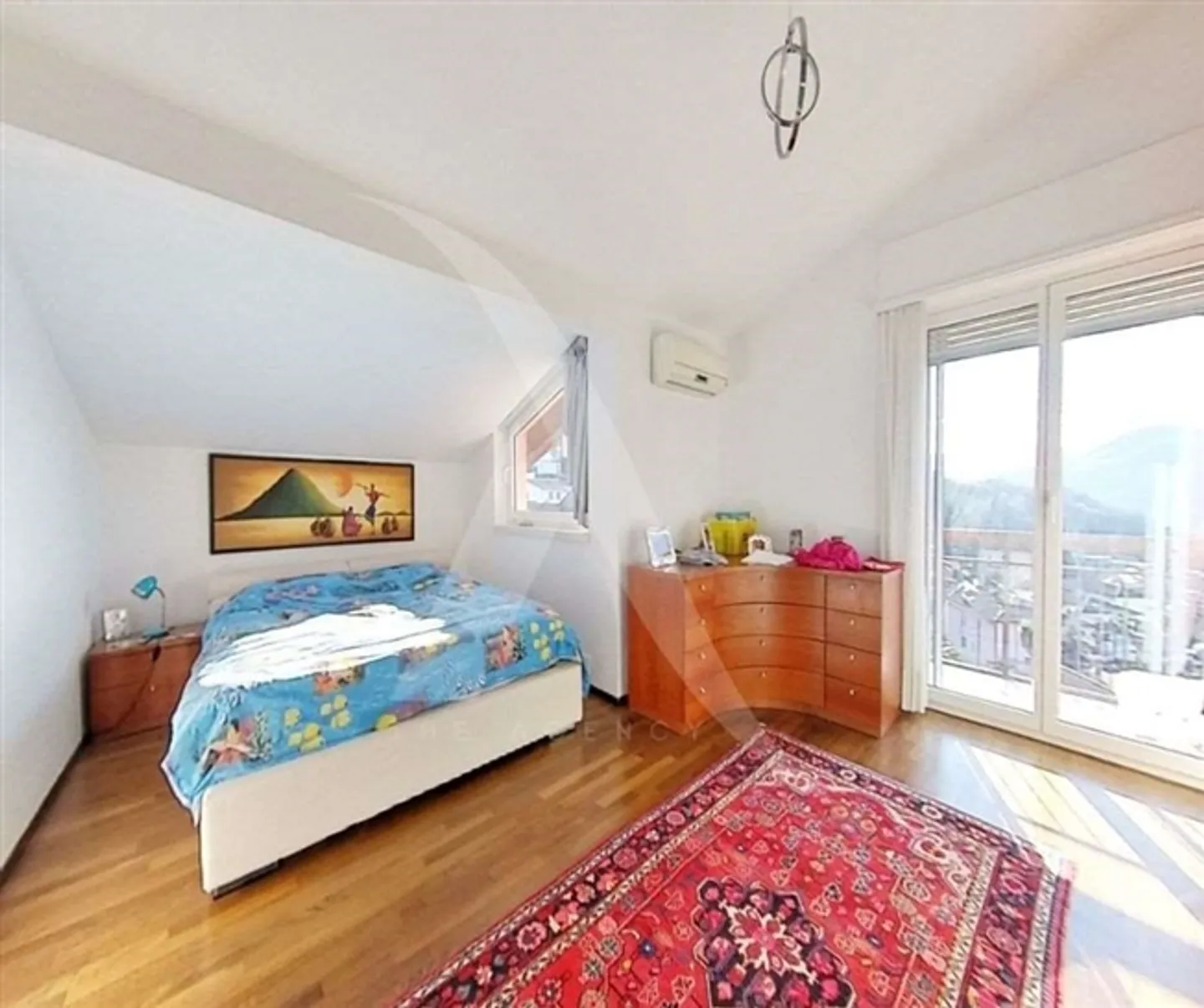 Geräumiges und helles Dachgeschoss 150MQ. Seeblick - Foto 12 von 19