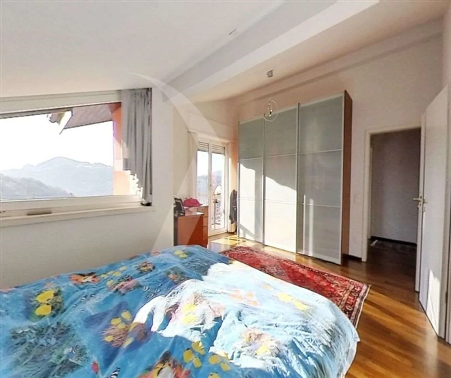 Geräumiges und helles Dachgeschoss 150MQ. Seeblick - Foto 13 von 19