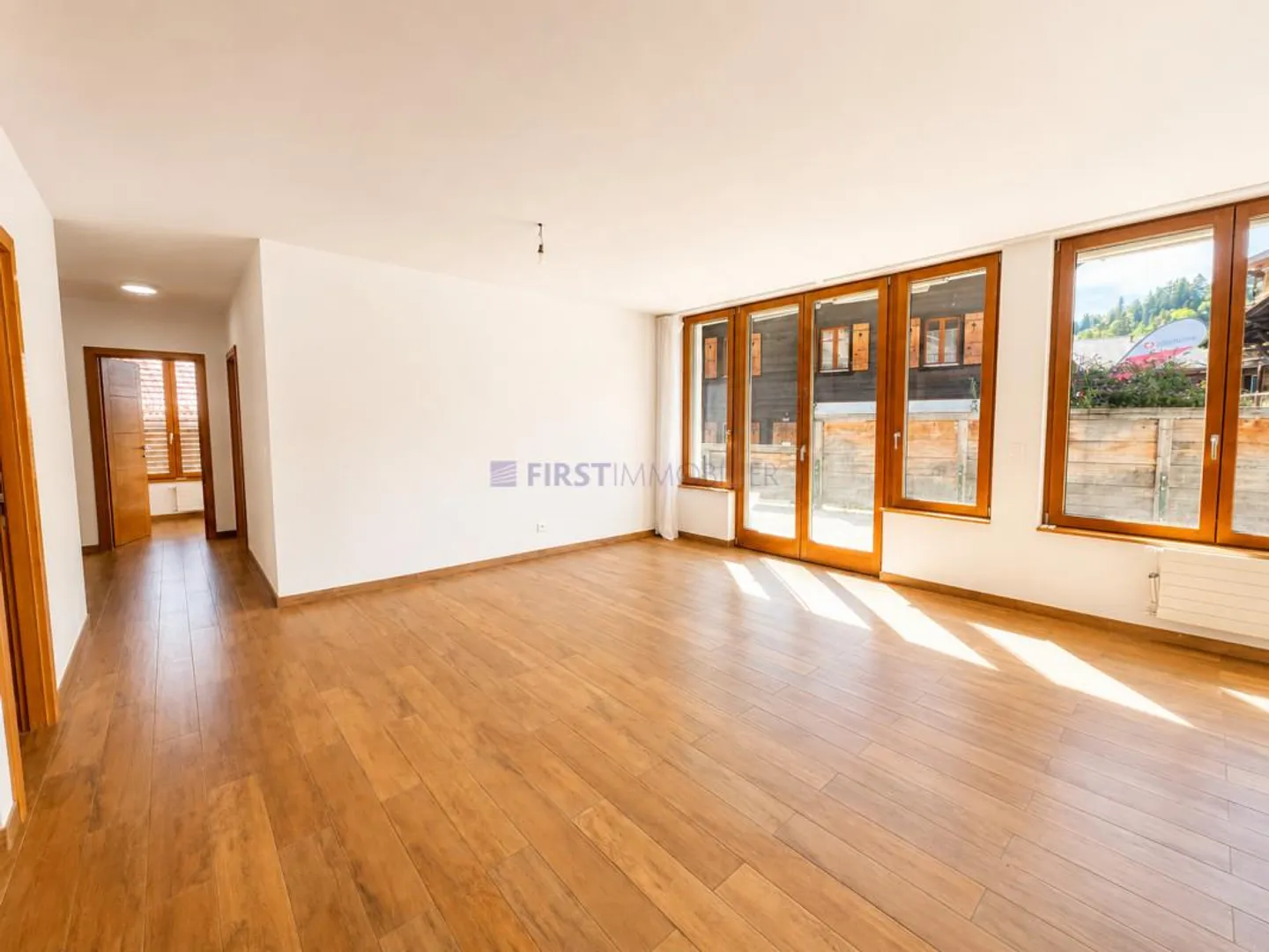 Appartement spacieux avec grande terrasse - Photo 2 sur 20