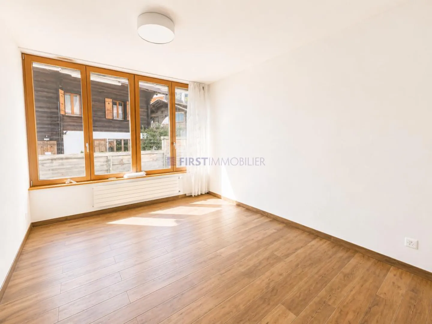 Appartement spacieux avec grande terrasse - Photo 3 sur 20