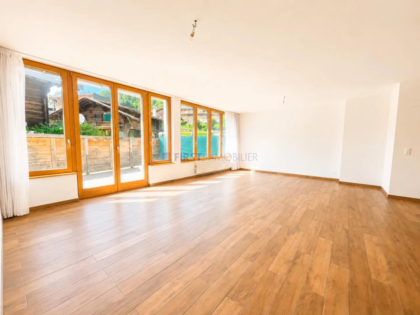 Appartement spacieux avec grande terrasse - Photo 6 sur 20