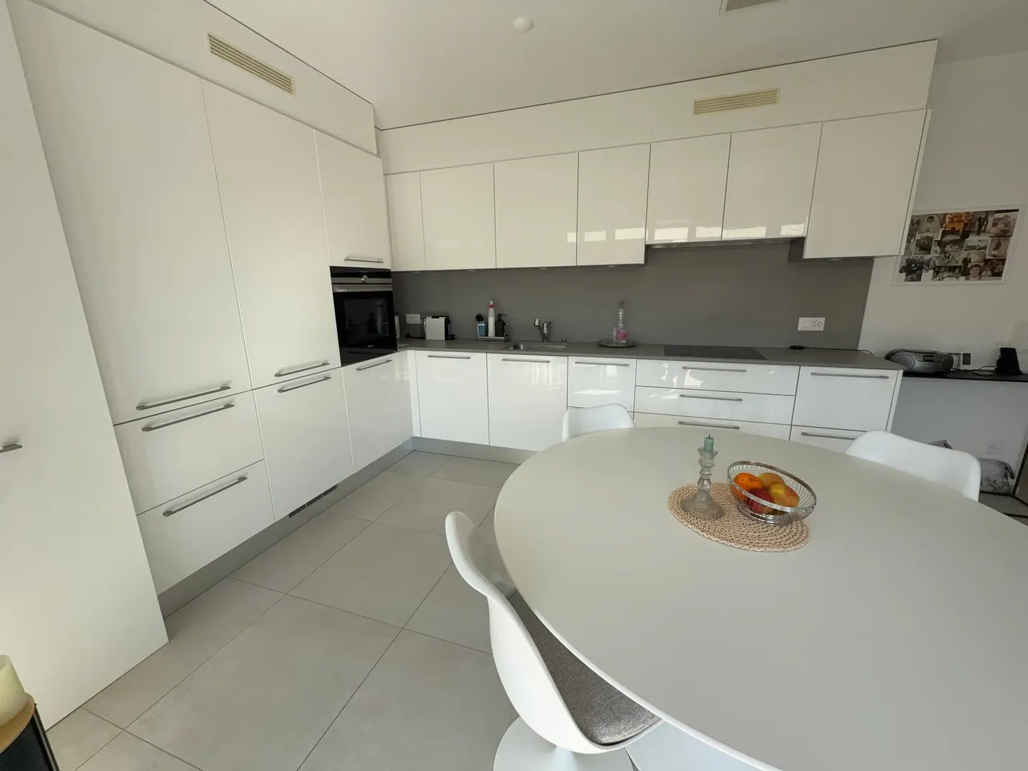 Cureglia - Sale of bright 2.5-room apartment - Photo 2 of 11