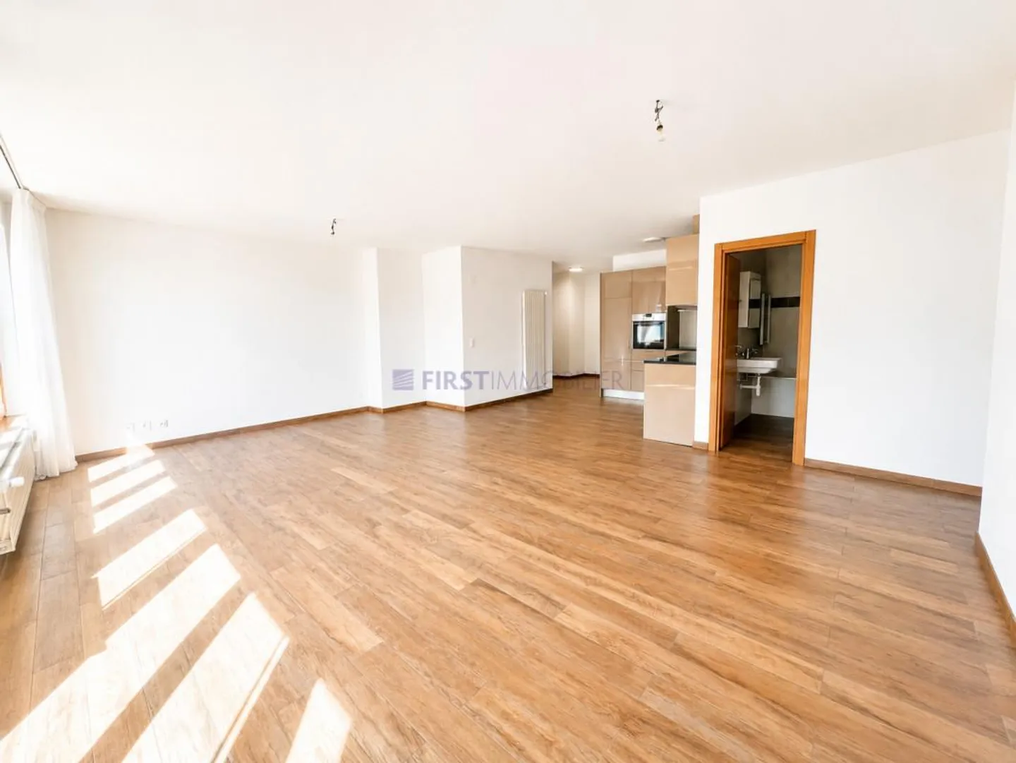 Appartement spacieux avec grande terrasse - Photo 13 sur 20