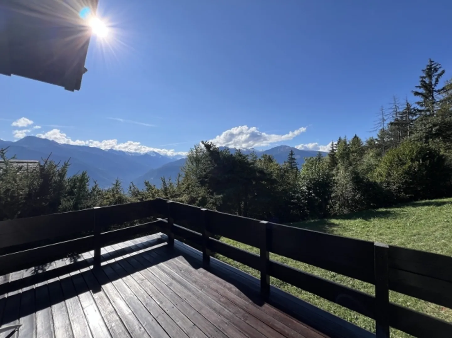«Chalet mitoyen à quelques minutes de la station de Crans-Montana» - Photo 1 sur 16