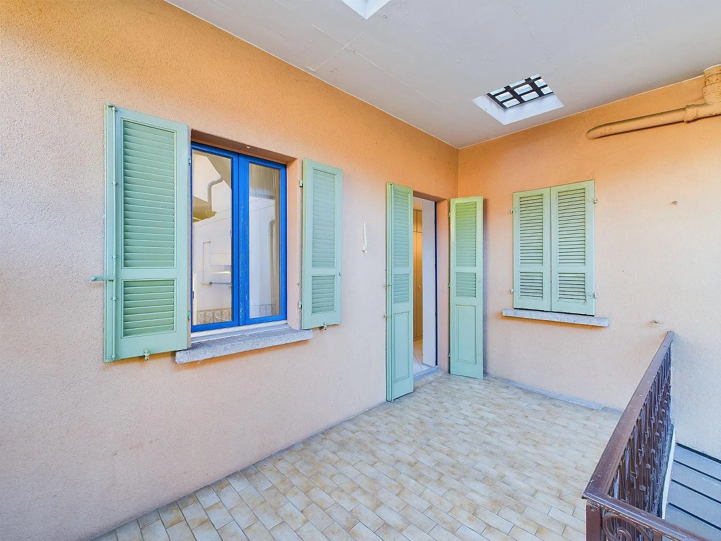 Casa singola in affitto - Foto 4 di 13