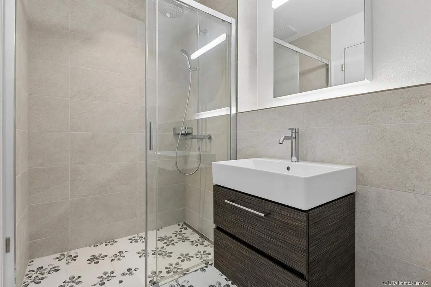 Appartement neuf de 4 pièces de haute qualité avec grande terrasse - Photo 9 sur 15