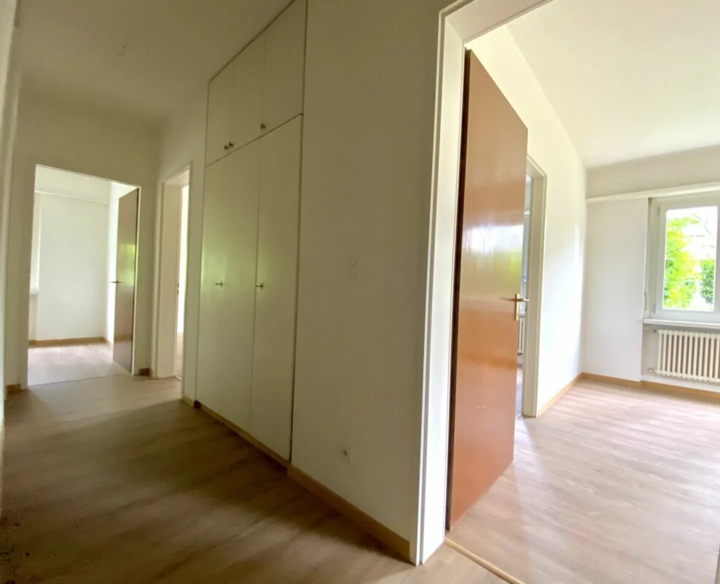 Appartement lumineux de 3,5 pièces, 5ème étage - Vacallo - Photo 5 sur 16