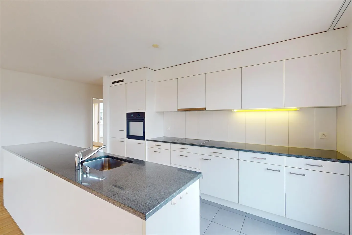 Appartement en attique avec grande terrasse dans la verdure - Photo 9 sur 12