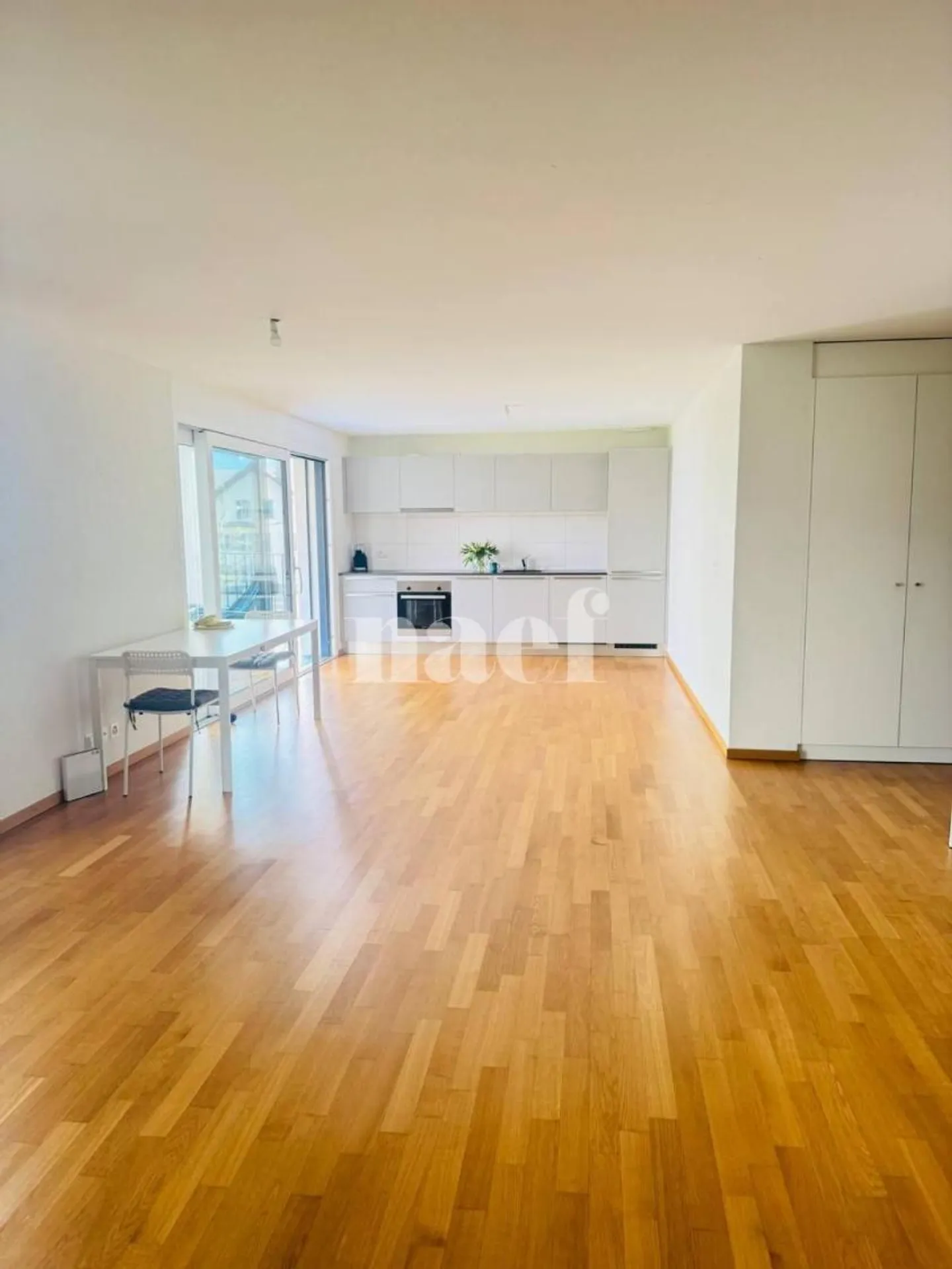 Bel Appartement Moderne - Photo 2 sur 6