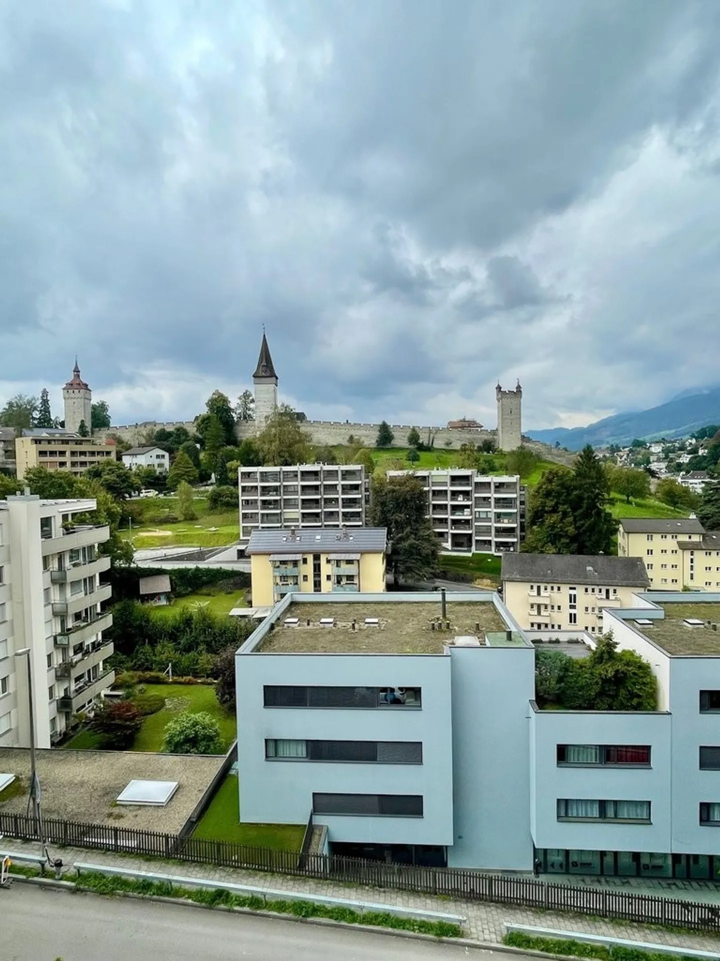 Charmante appartement de toit 2.5 pièces au cœur de Lucerne - Photo 1 sur 9