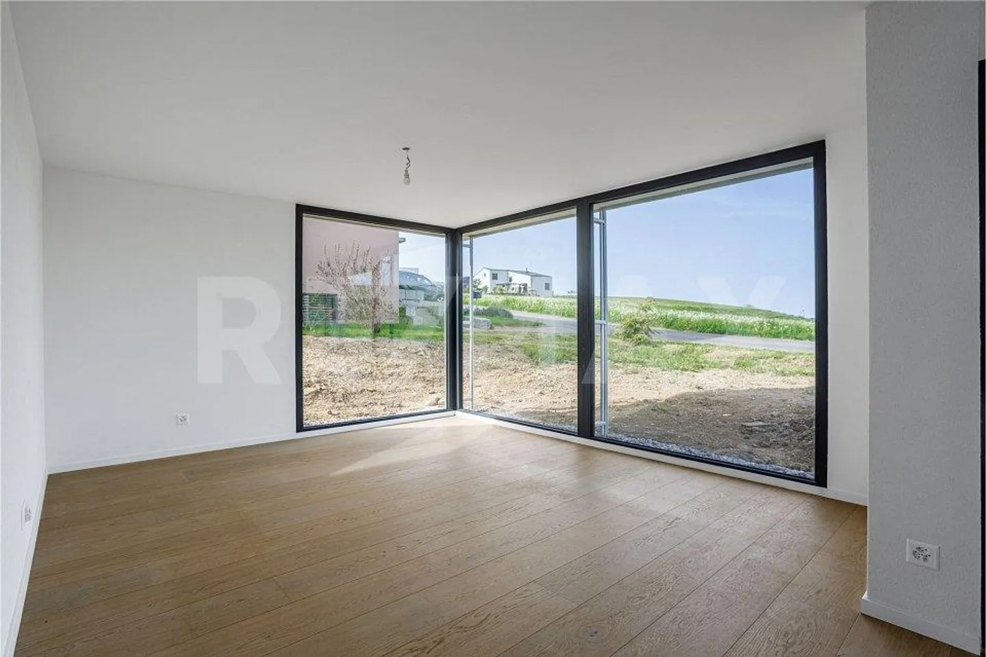 Magnificent 3.5-room apartment with 400m² garden in Orsonnens (FR) - Photo 3 of 12