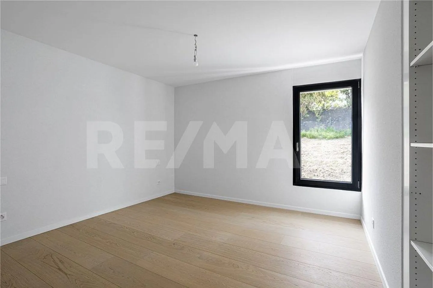 Magnificent 3.5-room apartment with 400m² garden in Orsonnens (FR) - Photo 6 of 12