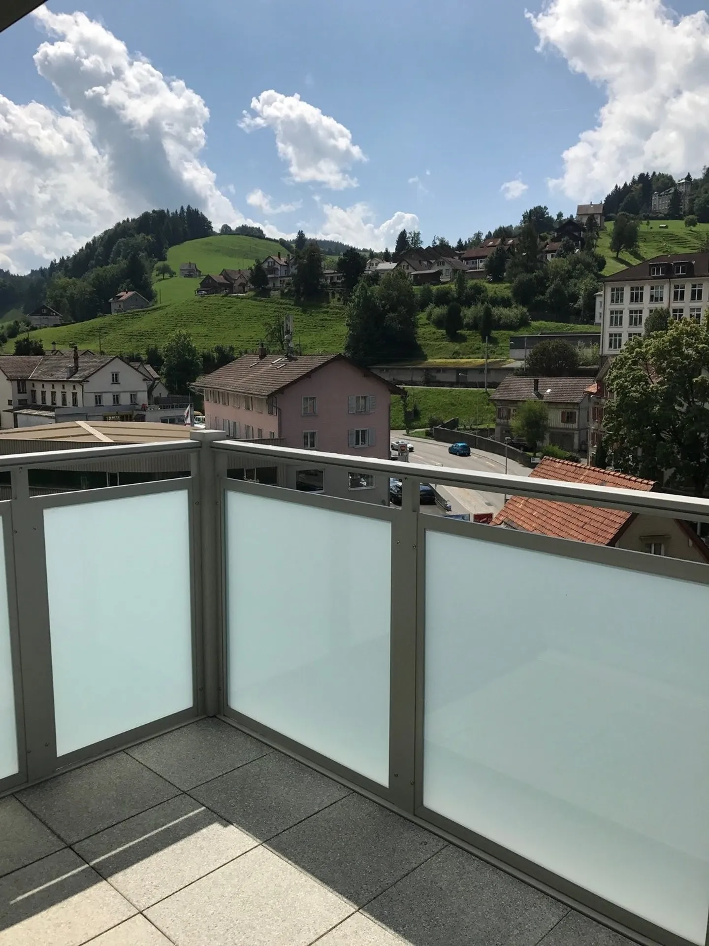 Schöne 4-Zi. Wohnung mit sonnigem Balkon - Foto 5 von 7