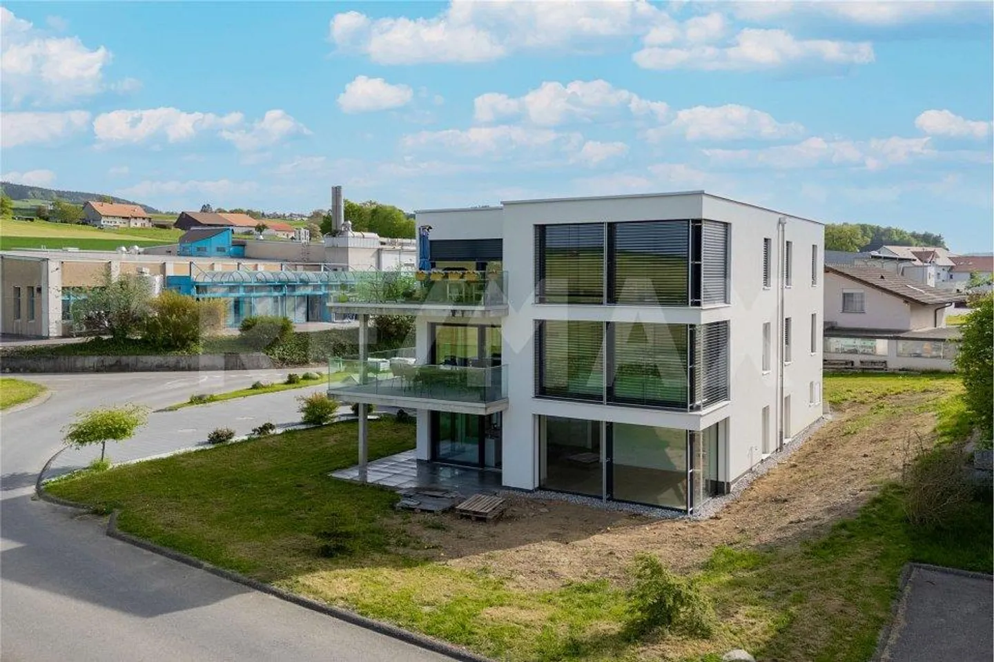 Magnificent 3.5-room apartment with 400m² garden in Orsonnens (FR) - Photo 12 of 12