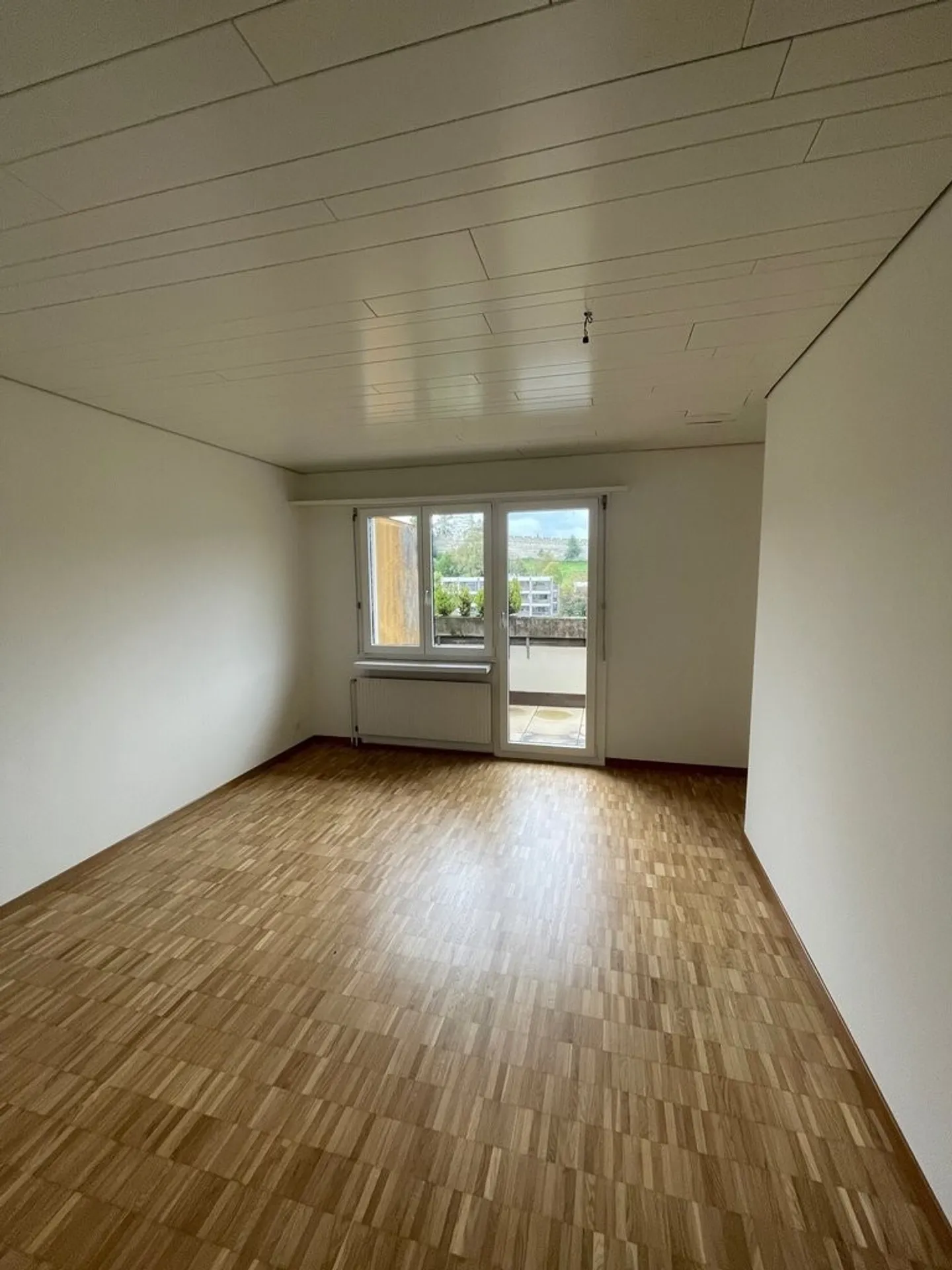 Charmante appartement de toit 2.5 pièces au cœur de Lucerne - Photo 5 sur 9