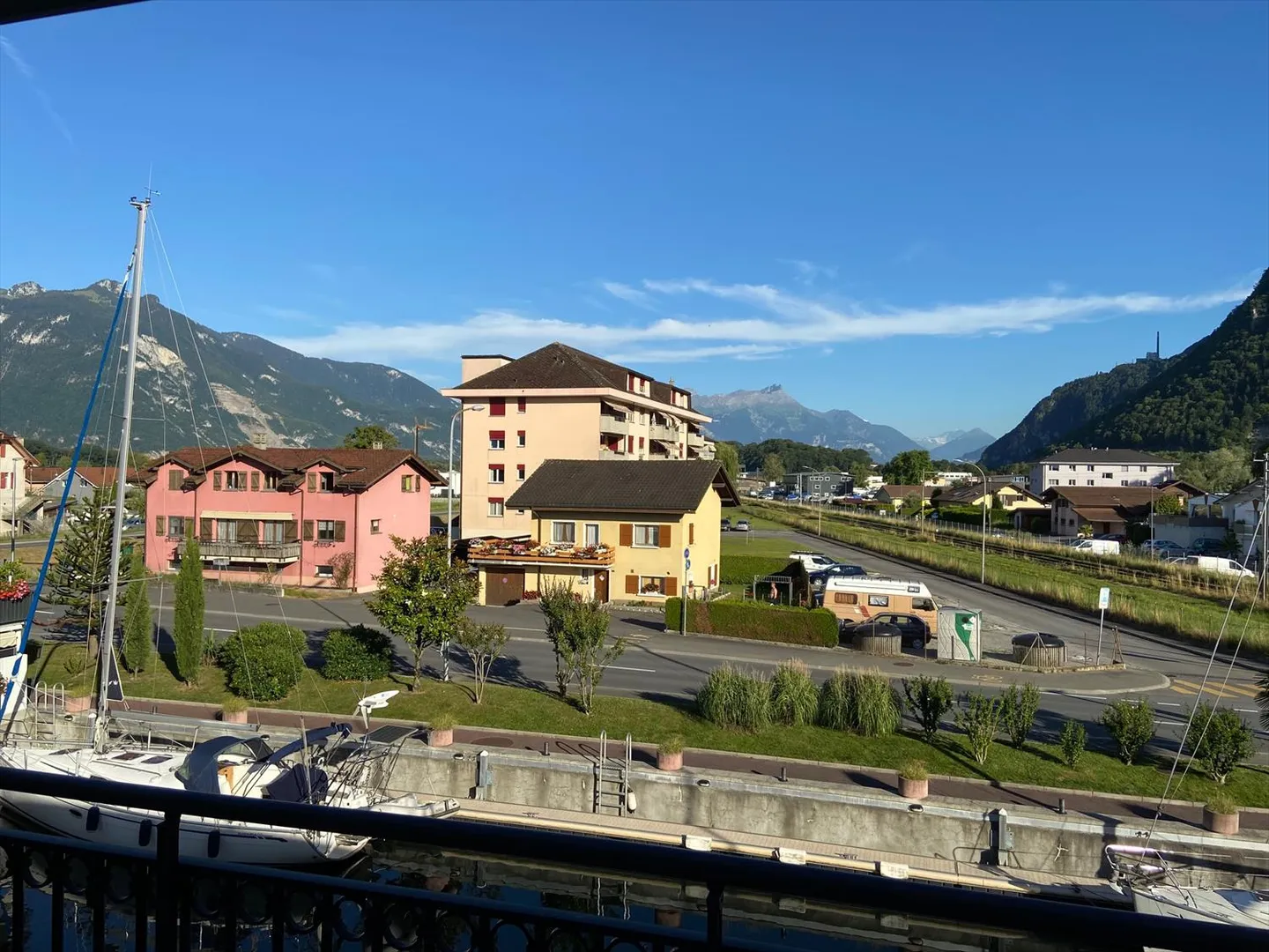 3.5 Room Apartment - Photo 4 of 17