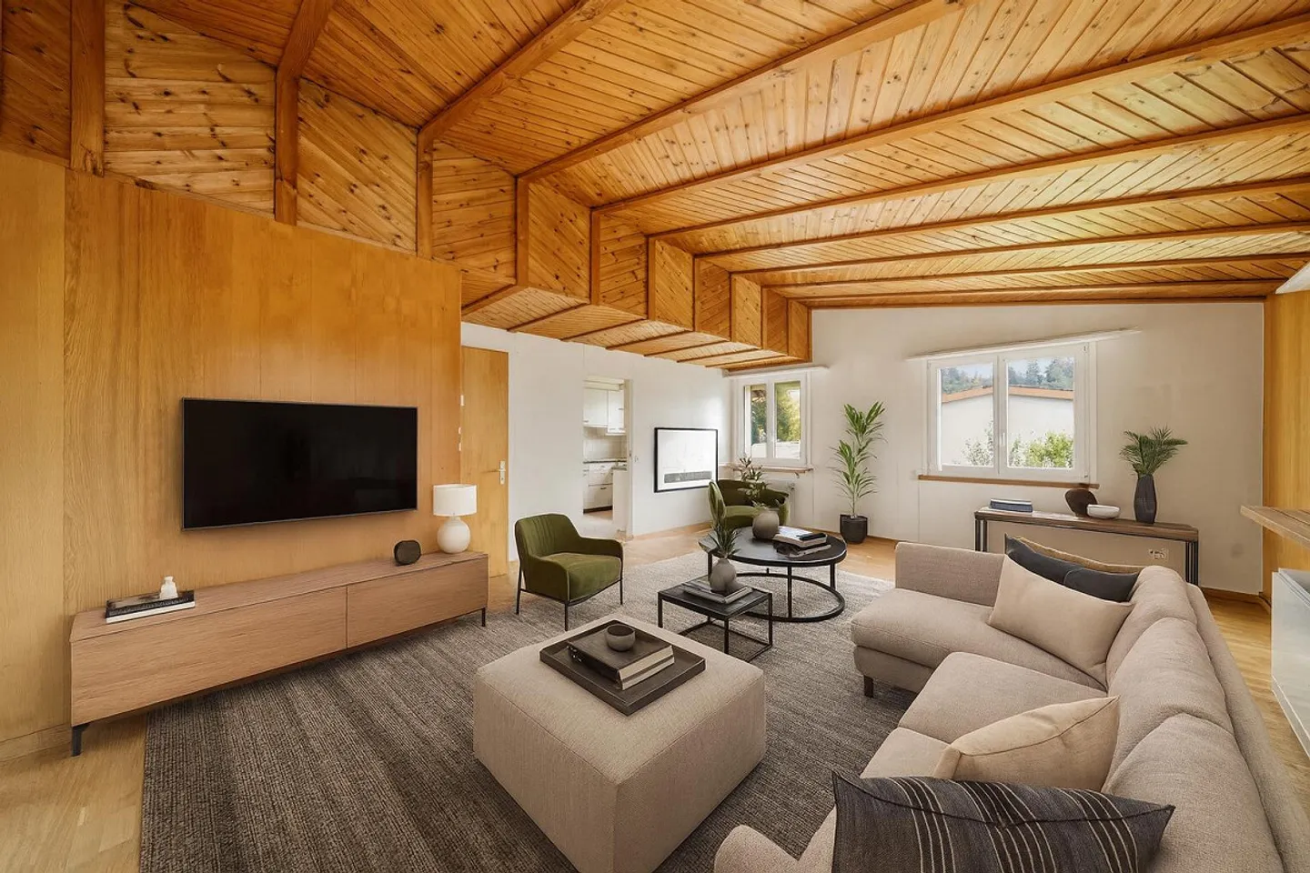 VILLA UNIFAMILIARE INDIPENDENTE CON MOLTO POTENZIALE - Foto 2 di 5