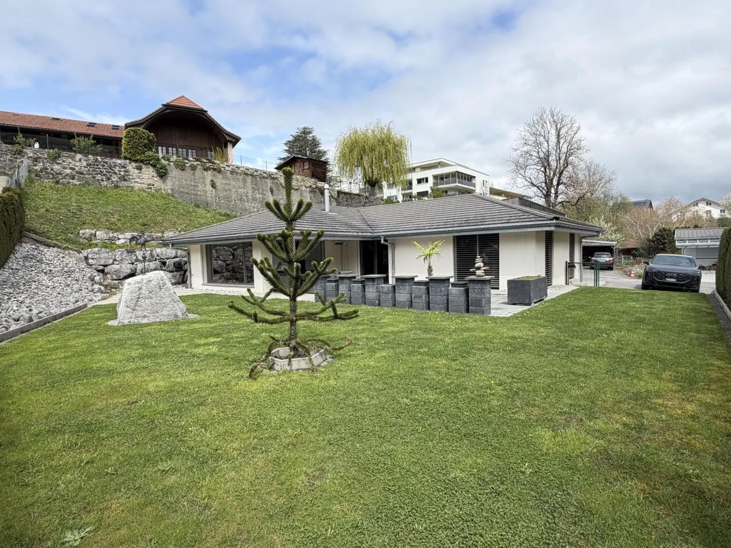 Zu vermieten - Einfamilienhaus mit 4,5 Zimmern und Garten in Riaz - Foto 2 von 9