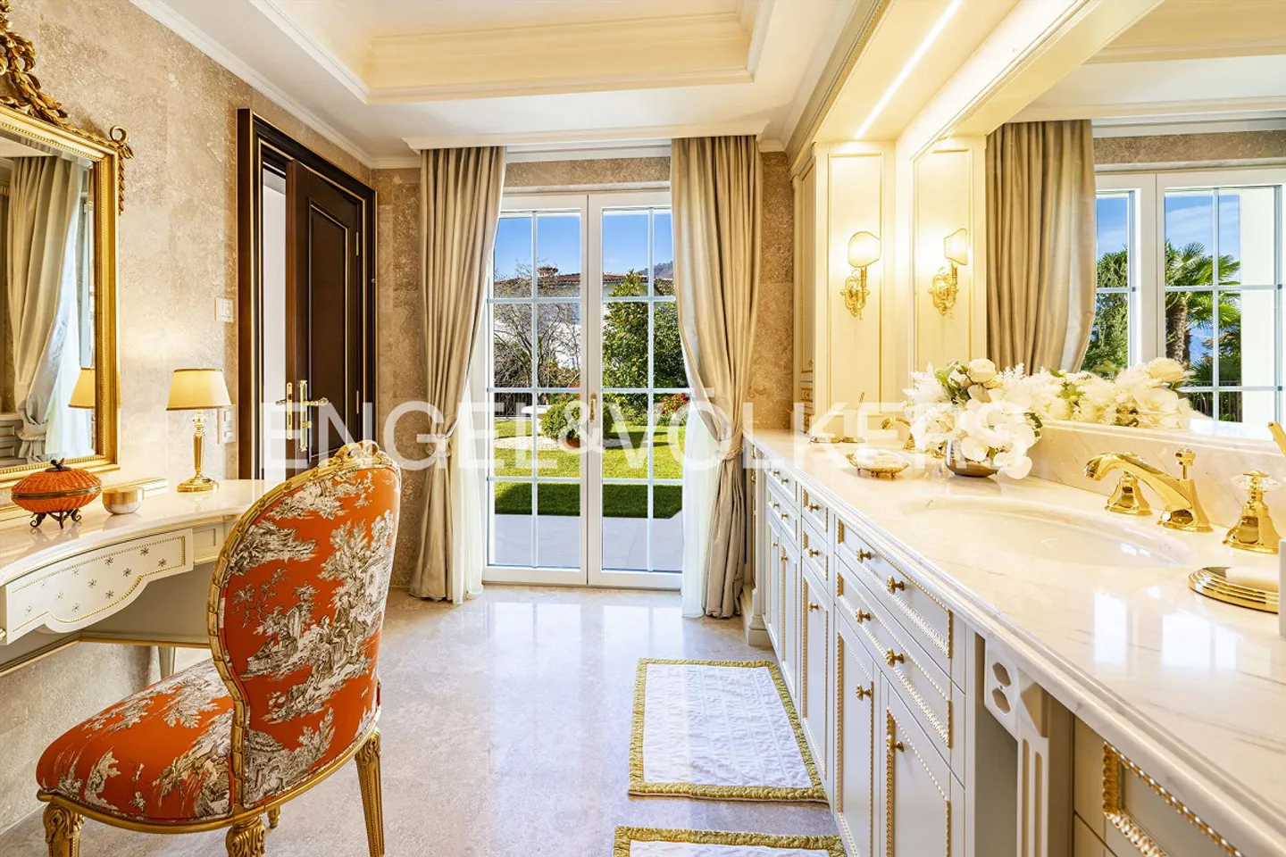 Luxury Villa with Lake View and Privacy - Photo 9 of 14