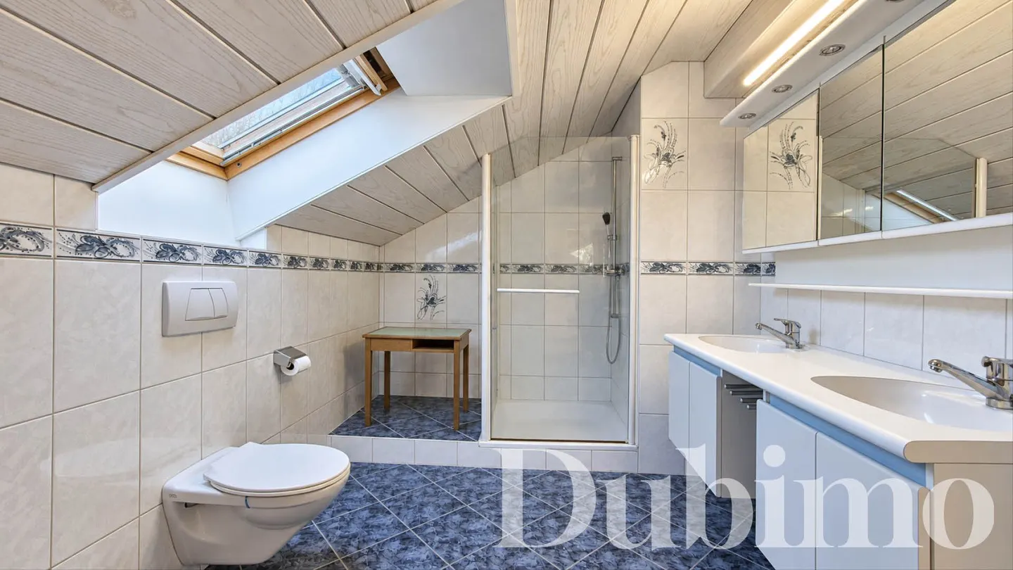 Maison Familiale Spacieuse - Photo 9 sur 13