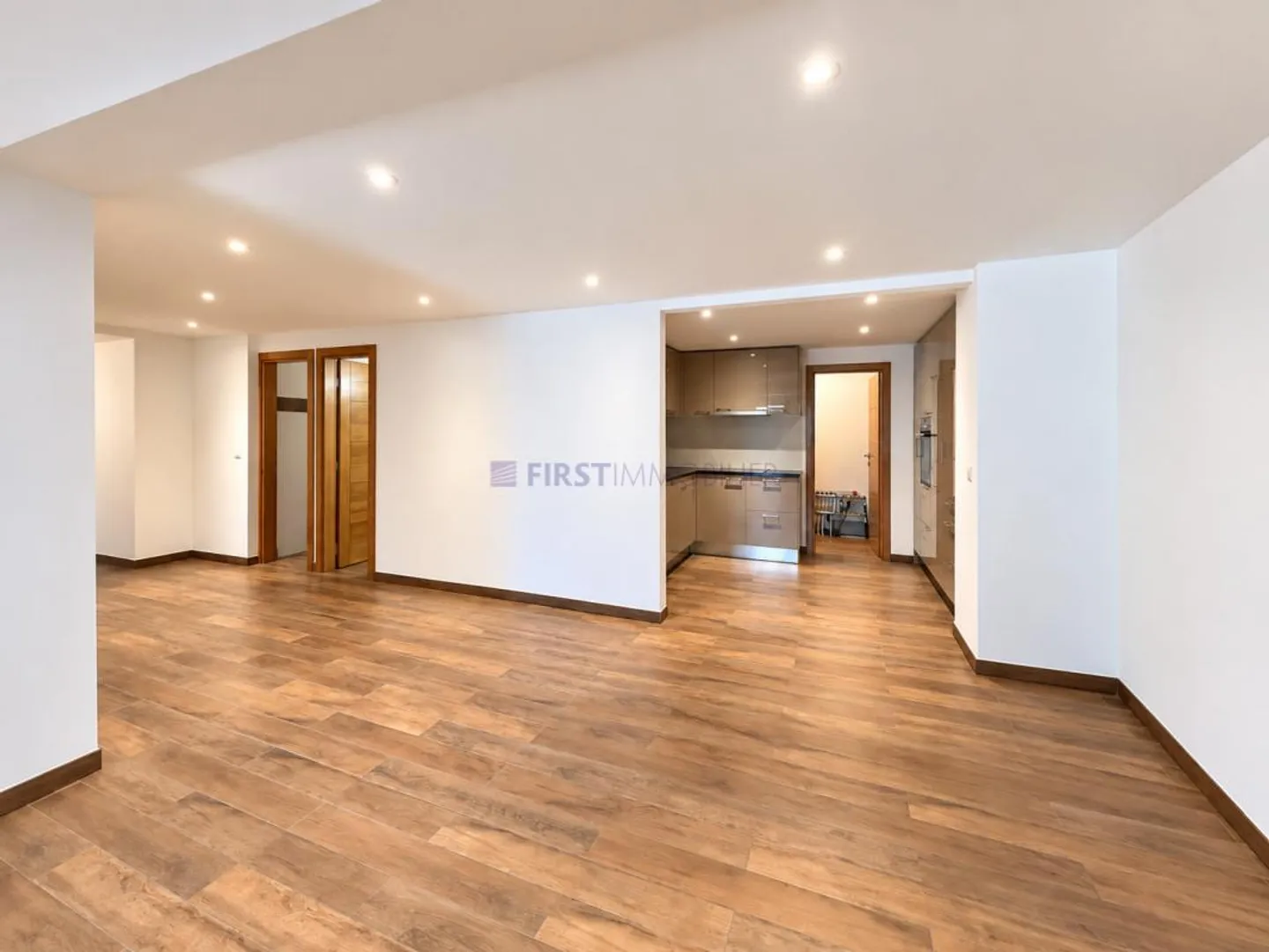 Spacious 5.5 Room Apartment - Photo 4 of 20