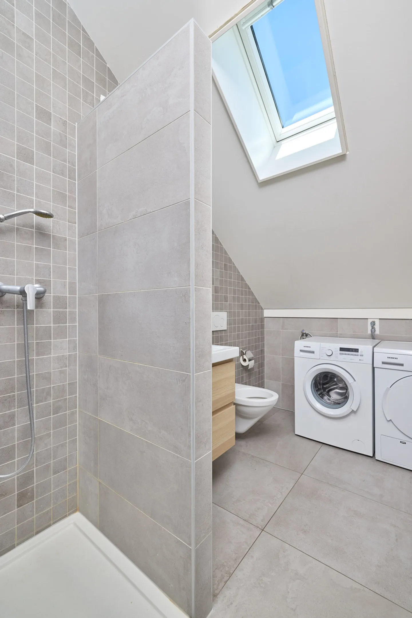 Magnificent penthouse in Villars-le-Terroir - Photo 10 of 14