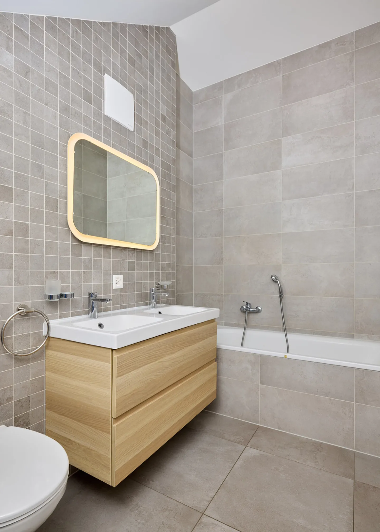 Magnificent penthouse in Villars-le-Terroir - Photo 11 of 14