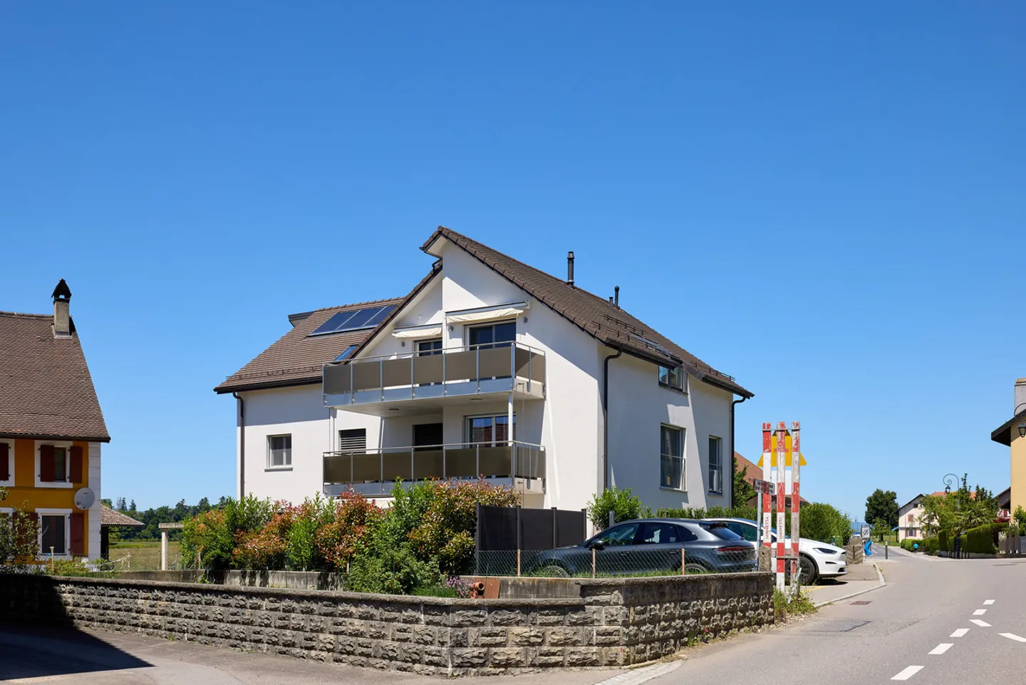 Magnificent penthouse in Villars-le-Terroir - Photo 12 of 14