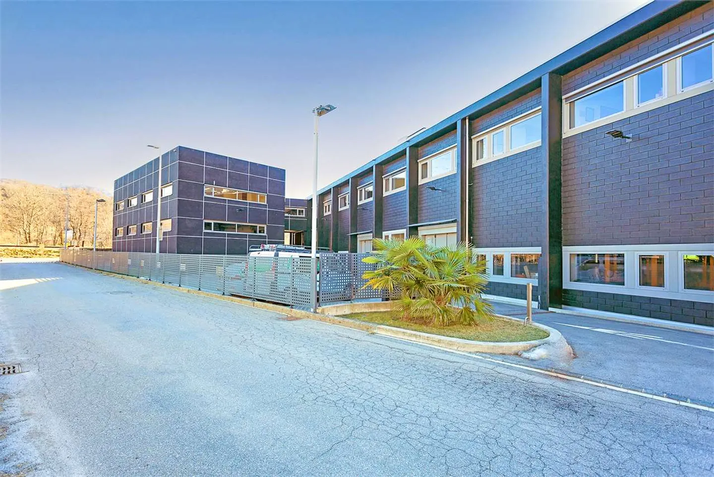 Lamone - For rent modular commercial spaces - Photo 1 of 13