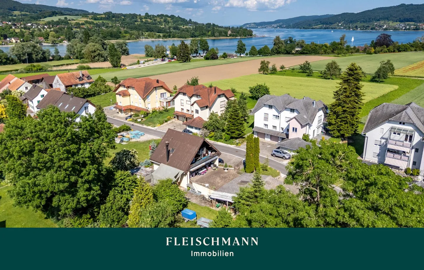 Property with large grounds, within walking distance to Lake Untersee - Photo 1 of 19