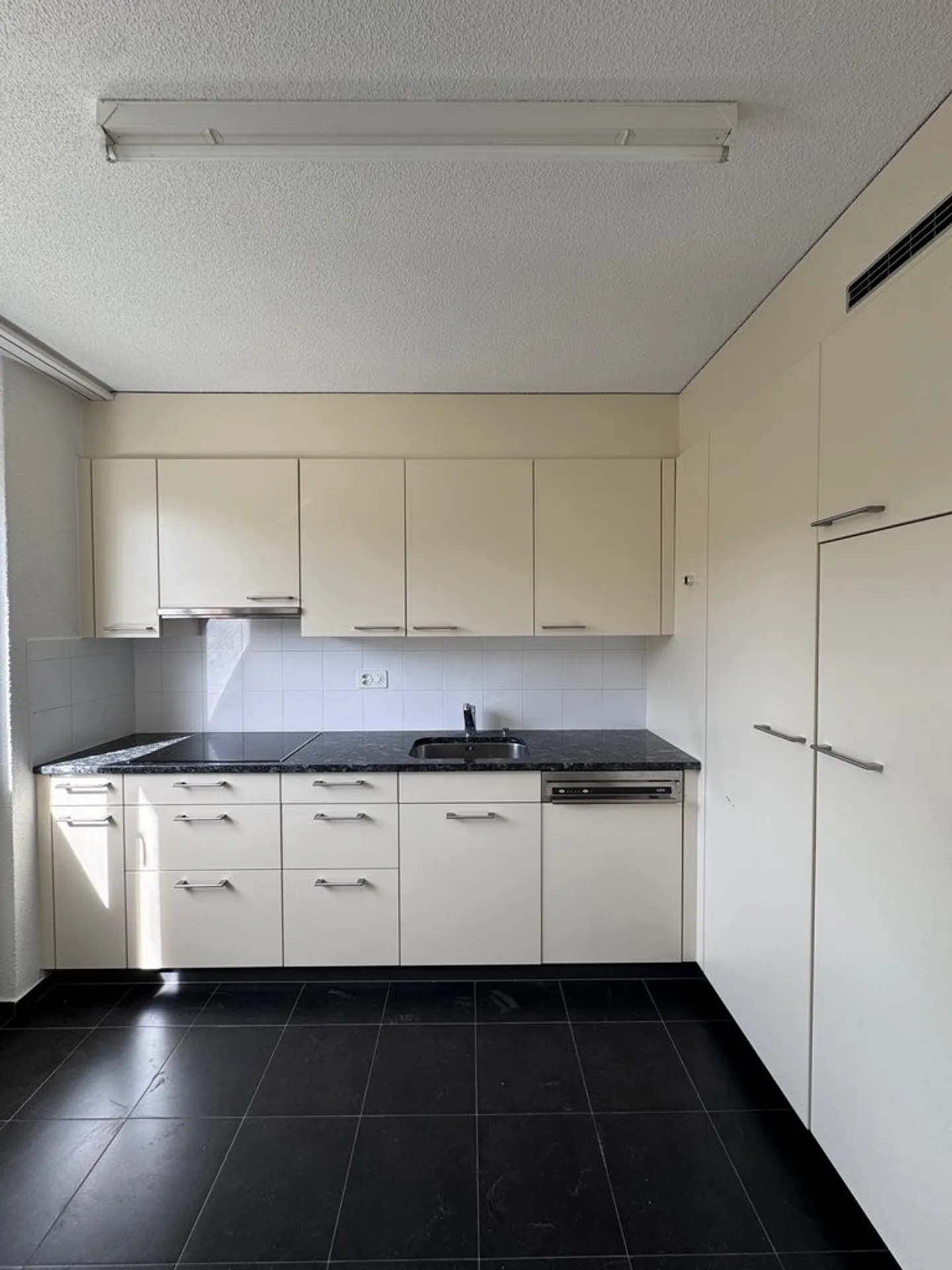 Appartamento 4.5 stanze disponibile subito a Orpund in affitto! - Foto 6 di 9