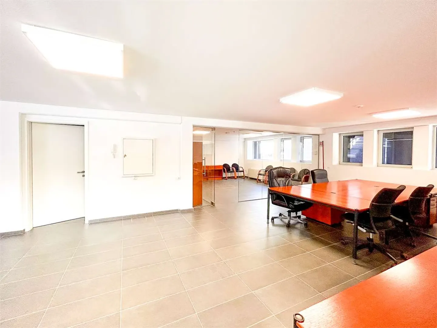 Lamone - For rent modular commercial spaces - Photo 9 of 13