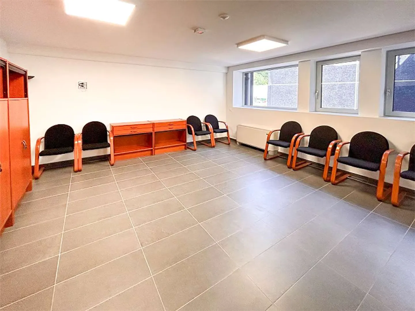 Lamone - For rent modular commercial spaces - Photo 10 of 13