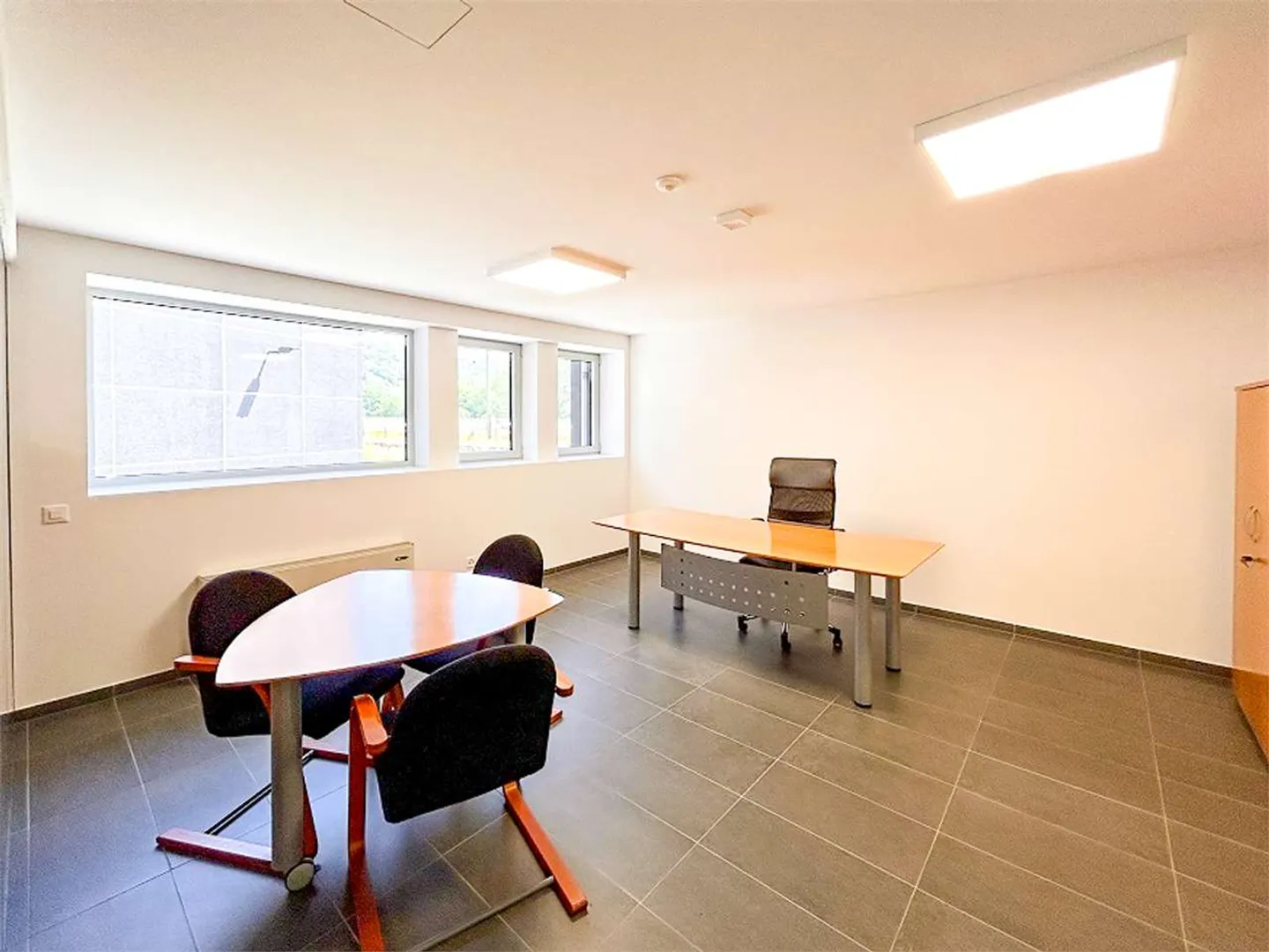 Lamone - For rent modular commercial spaces - Photo 11 of 13
