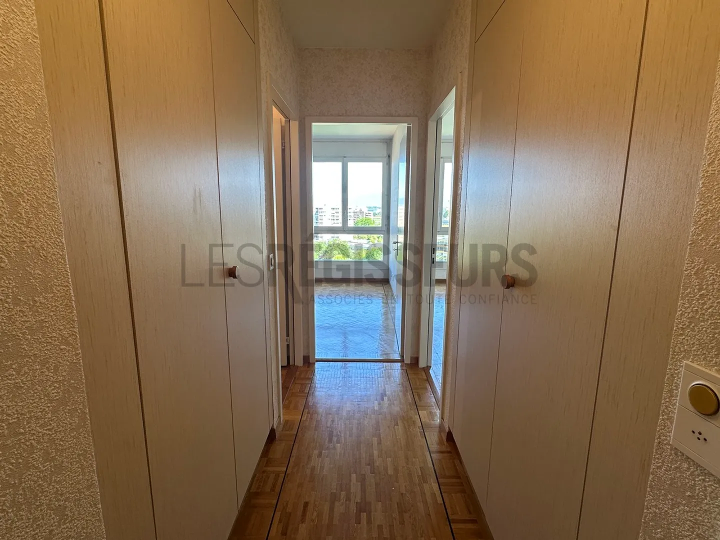 5-room apartment - Photo 6 of 7