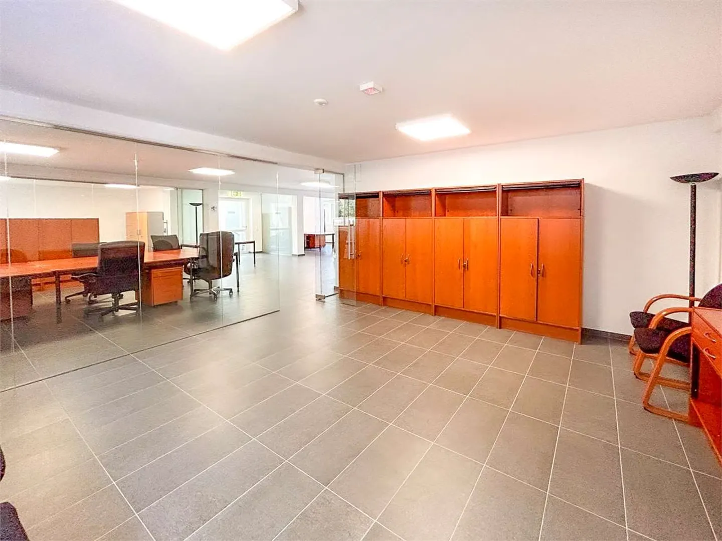 Lamone - For rent modular commercial spaces - Photo 12 of 13