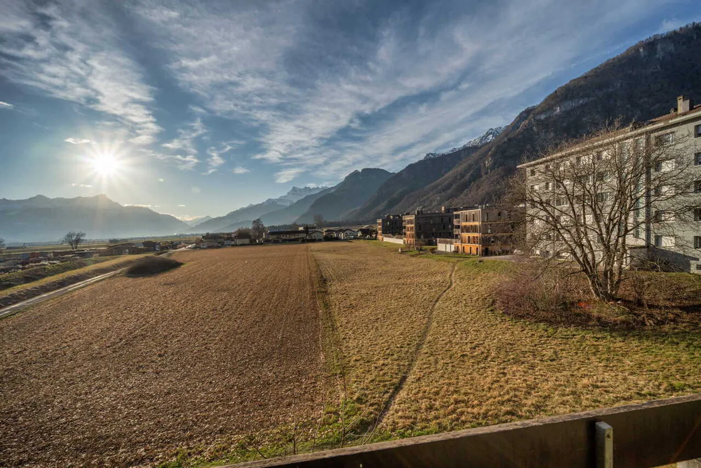 Appartement Rénové avec Vue - Photo 3 sur 13