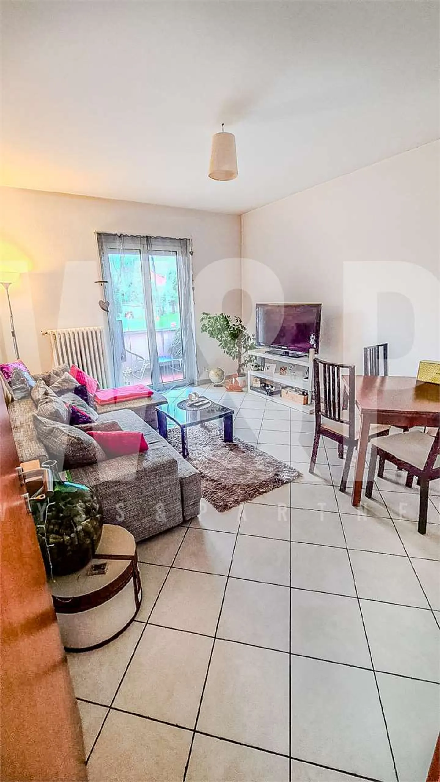 Appartamento luminoso 3.5 locali - Foto 2 di 4