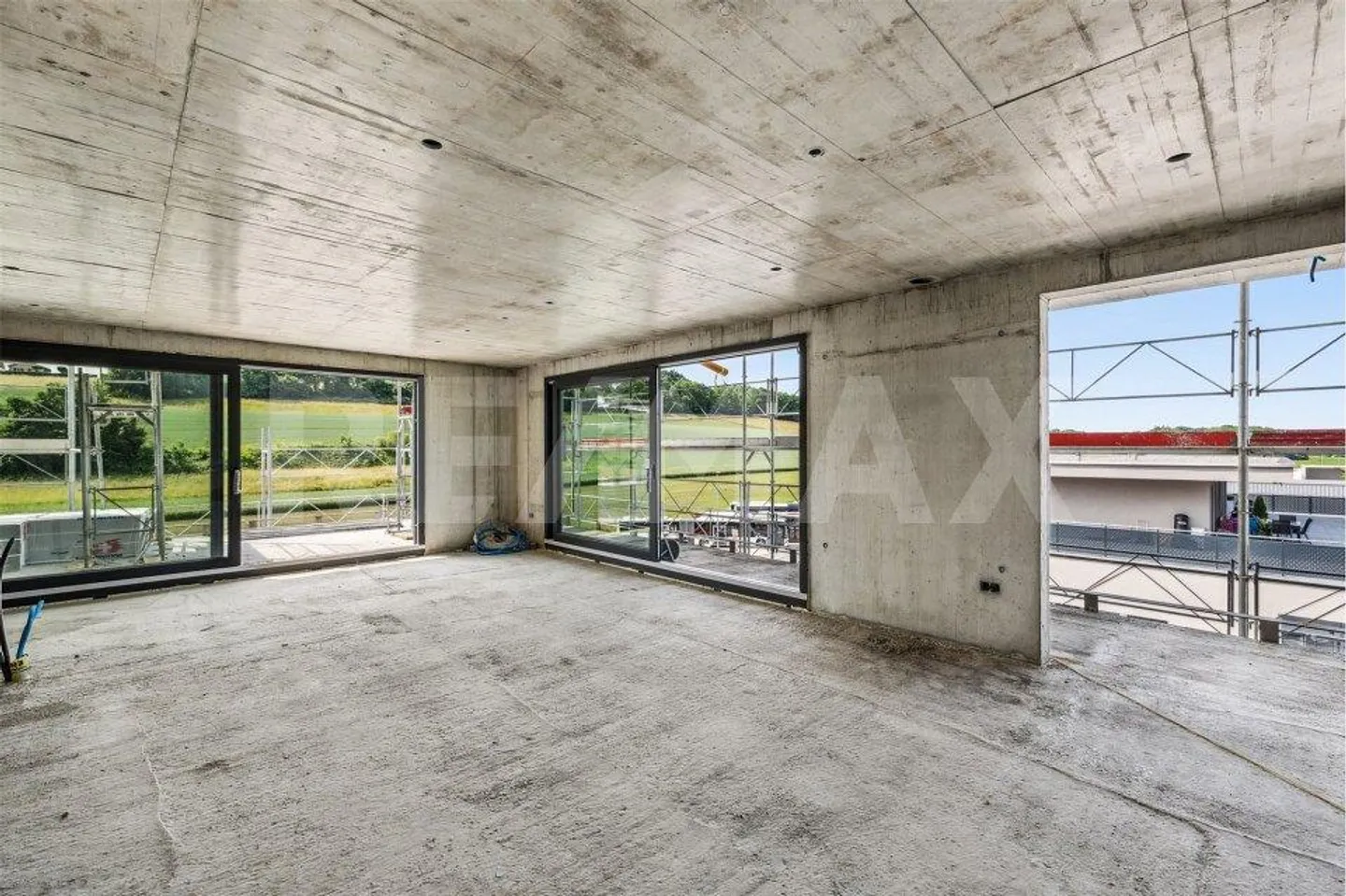 LUSSUOSO NUOVO ATTICO DI 186 M2 ALLE PORTE DI MORAT! - Foto 2 di 8