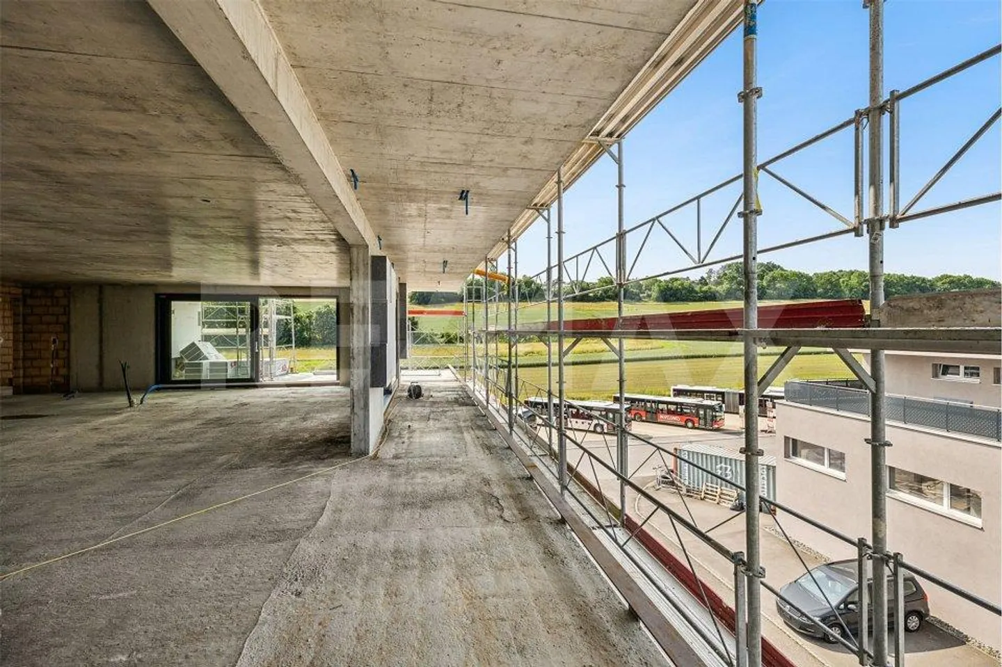 LUSSUOSO NUOVO ATTICO DI 186 M2 ALLE PORTE DI MORAT! - Foto 3 di 8