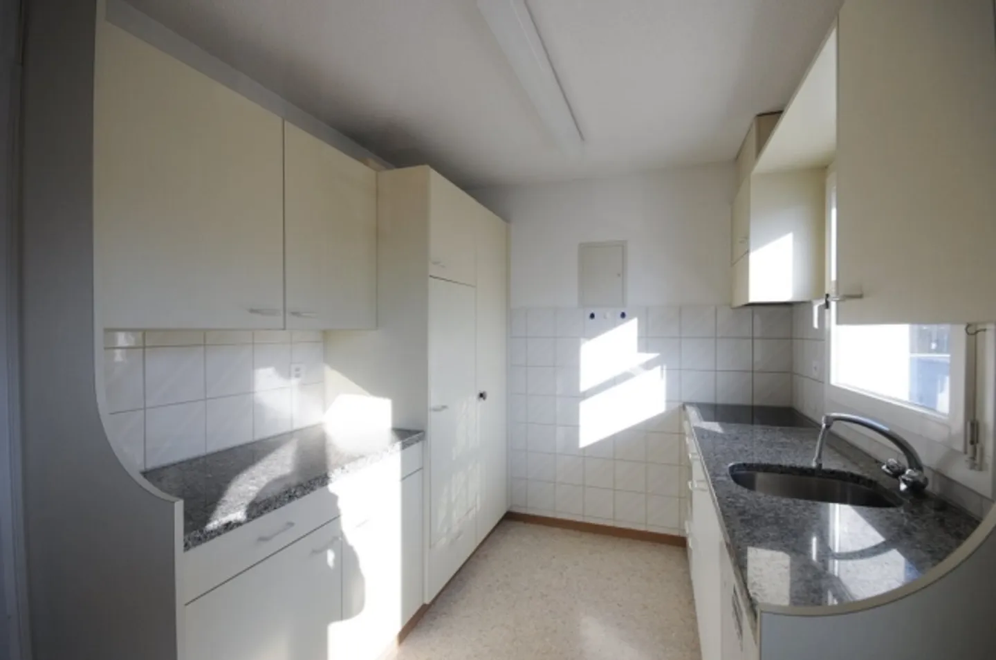 30m2 Balcony plus 50m2 Gallery - Photo 8 of 10