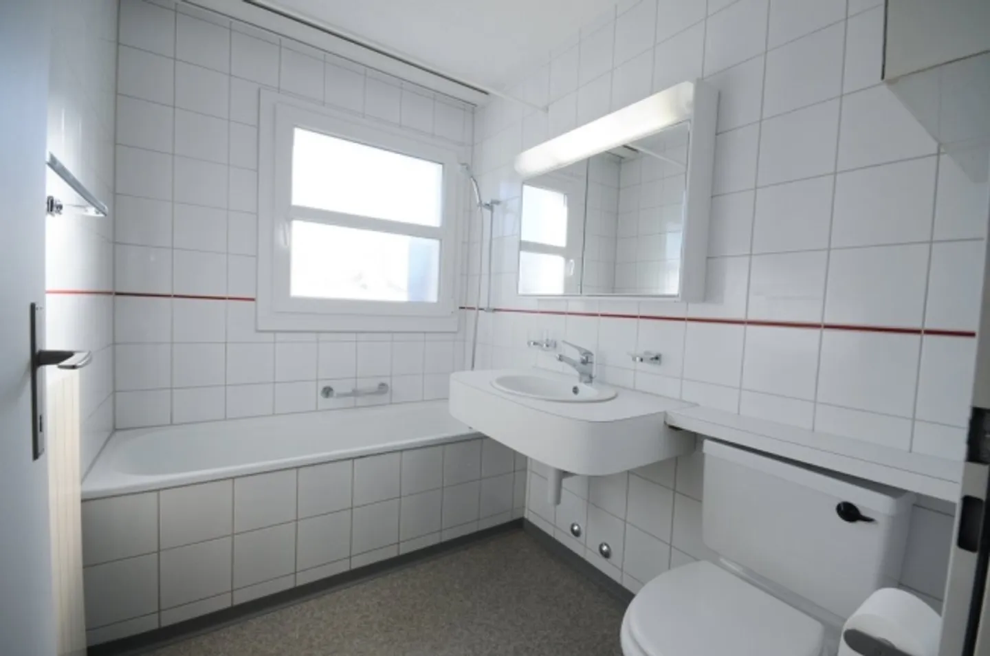 30m2 Balcony plus 50m2 Gallery - Photo 9 of 10