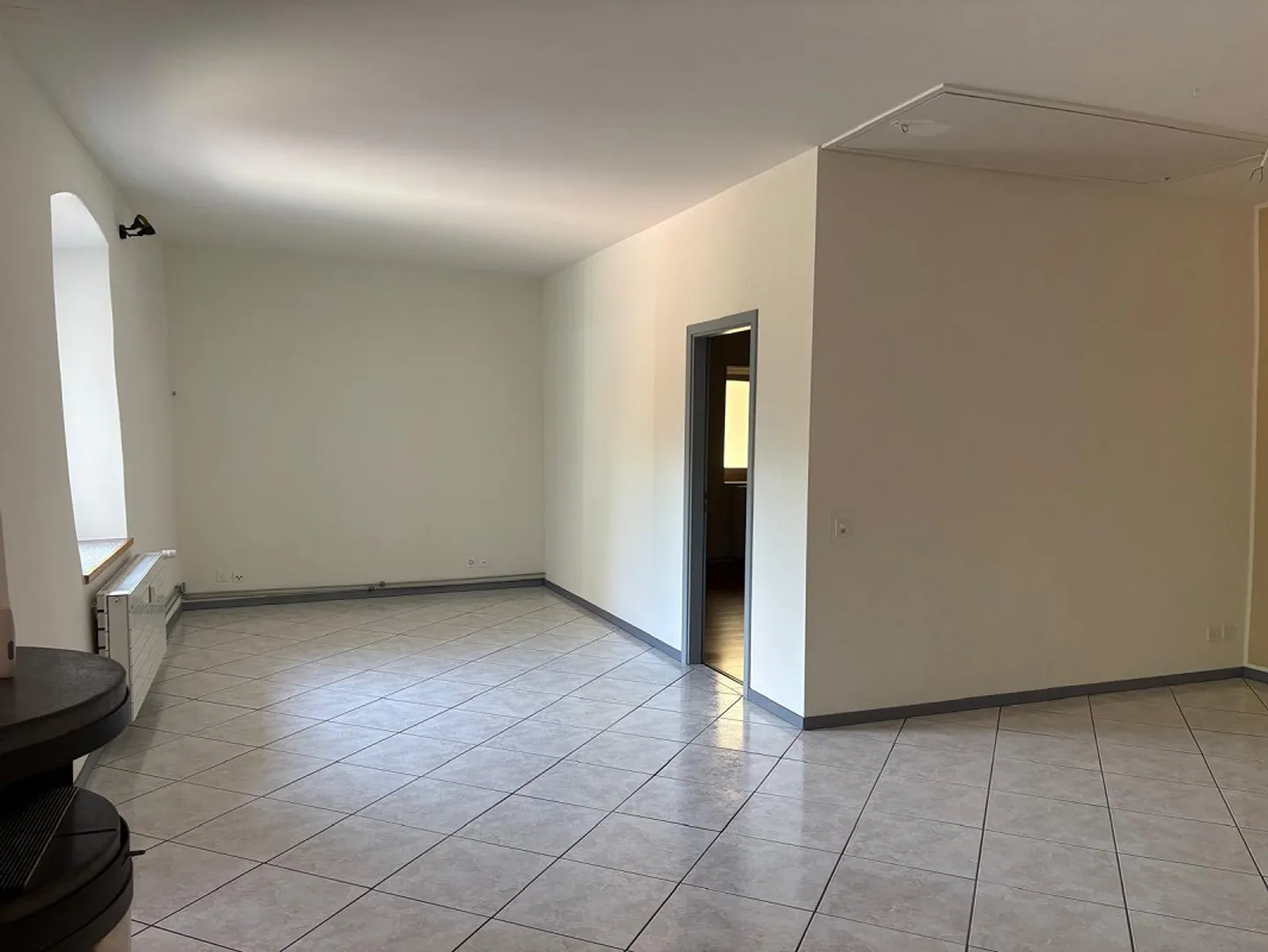 Appartamento di 2.5 locali con parcheggio - Foto 4 di 11
