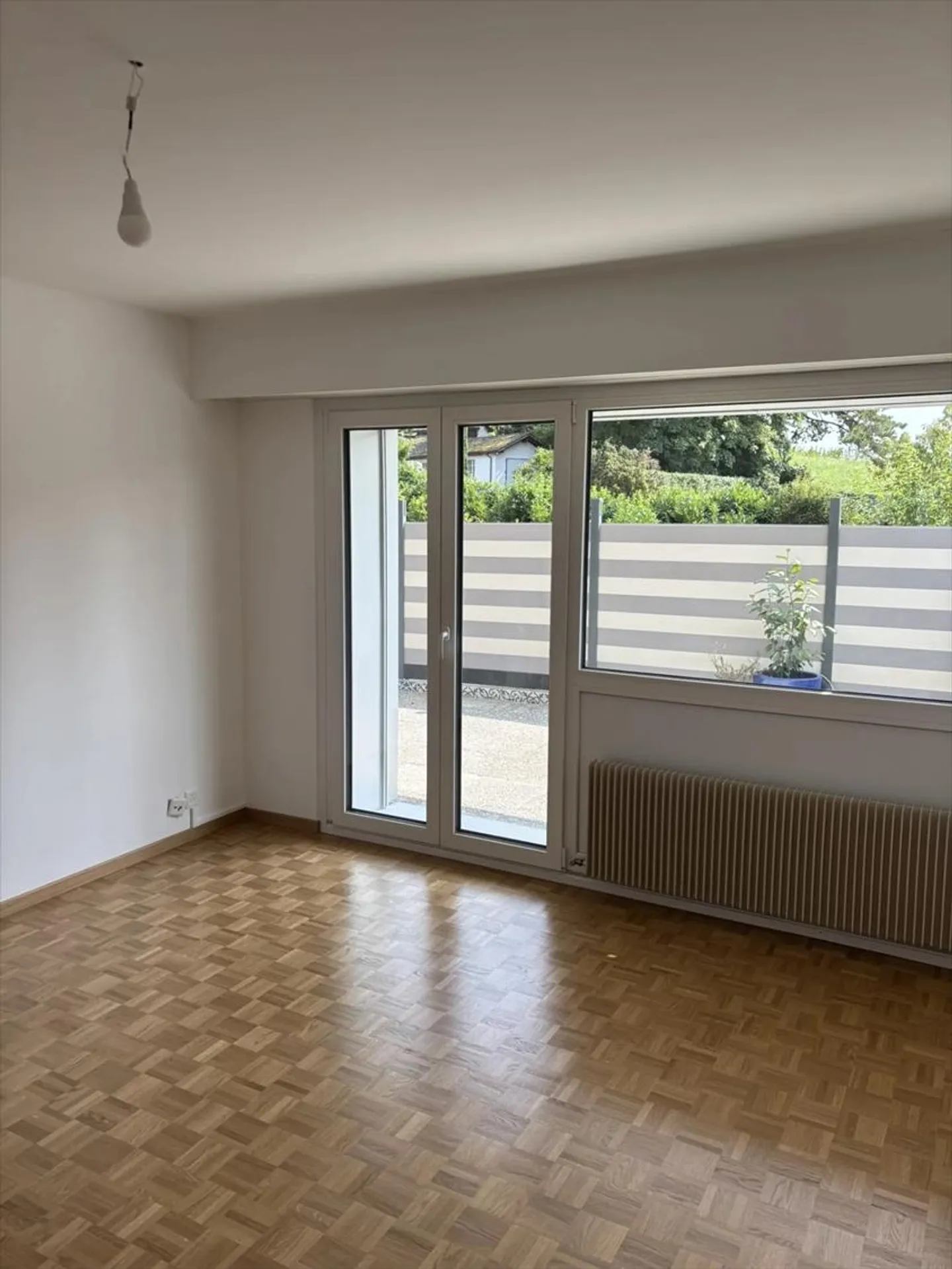 Appartement 3.5 pièces avec terrasse - Photo 3 sur 8