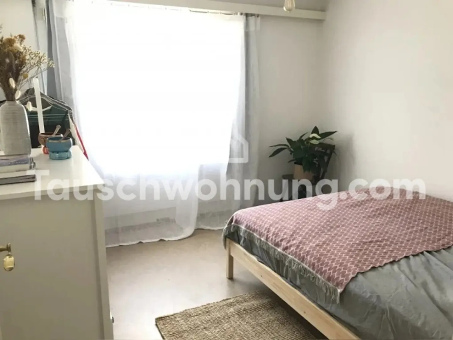 Appartement spacieux et confortable de 3,5 pièces avec balcon - Photo 2 sur 6